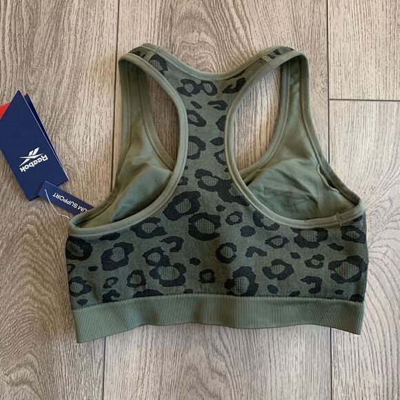 Reebok woman’s leopard racer back seamless bra - Picture 2 of 4